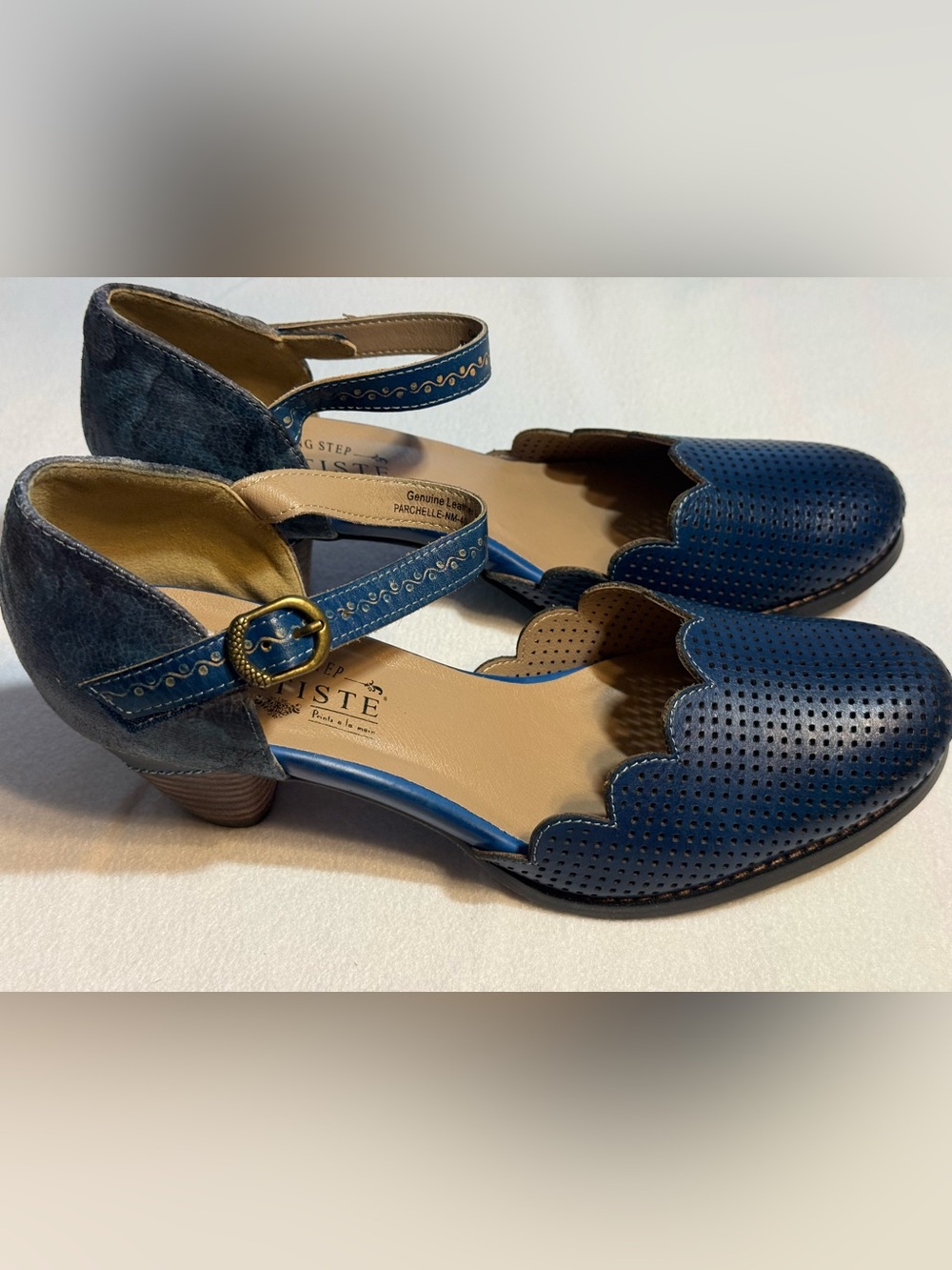 L'Artiste by Spring Step Parchelle. Navy Multi. EU 40 (US 9).